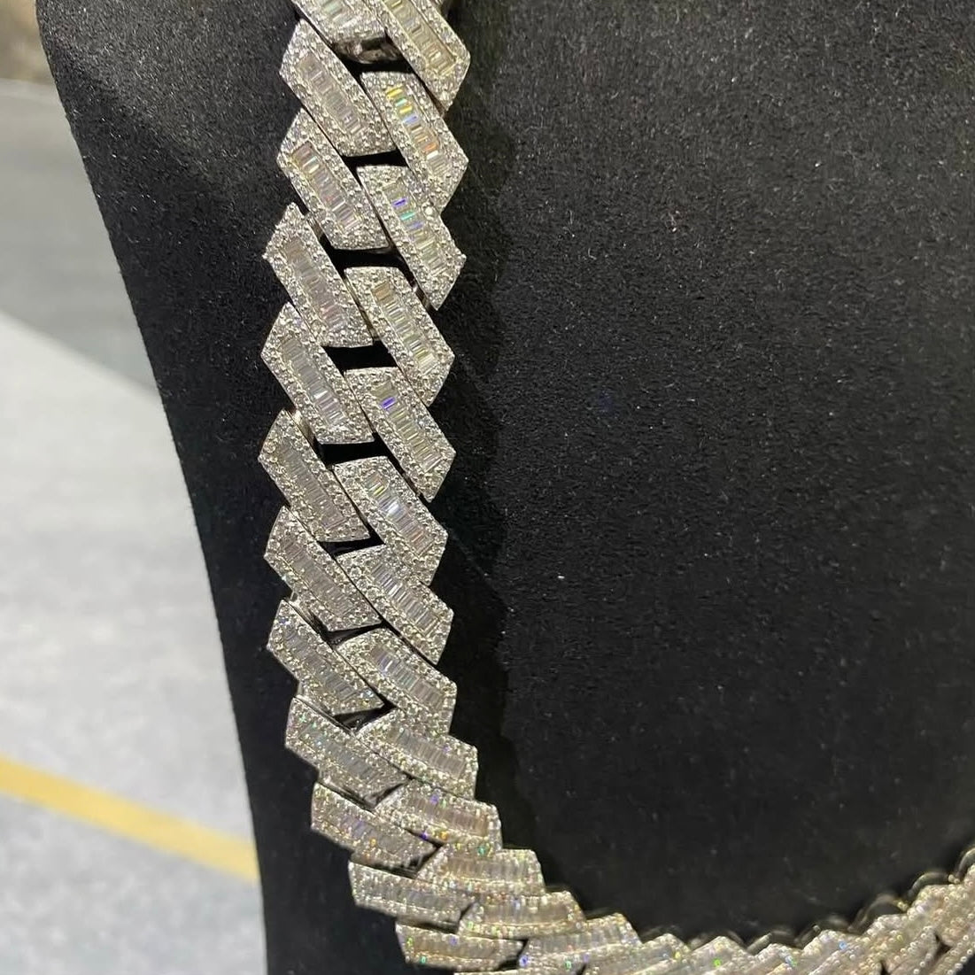 BUSSDOWN 3 ROW DIAMOND CUBAN LINK CHAIN