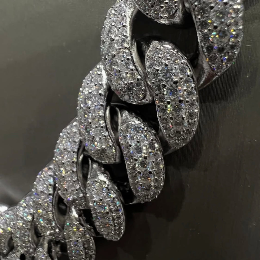 BUSSDOWN CUBAN LINK CHAIN