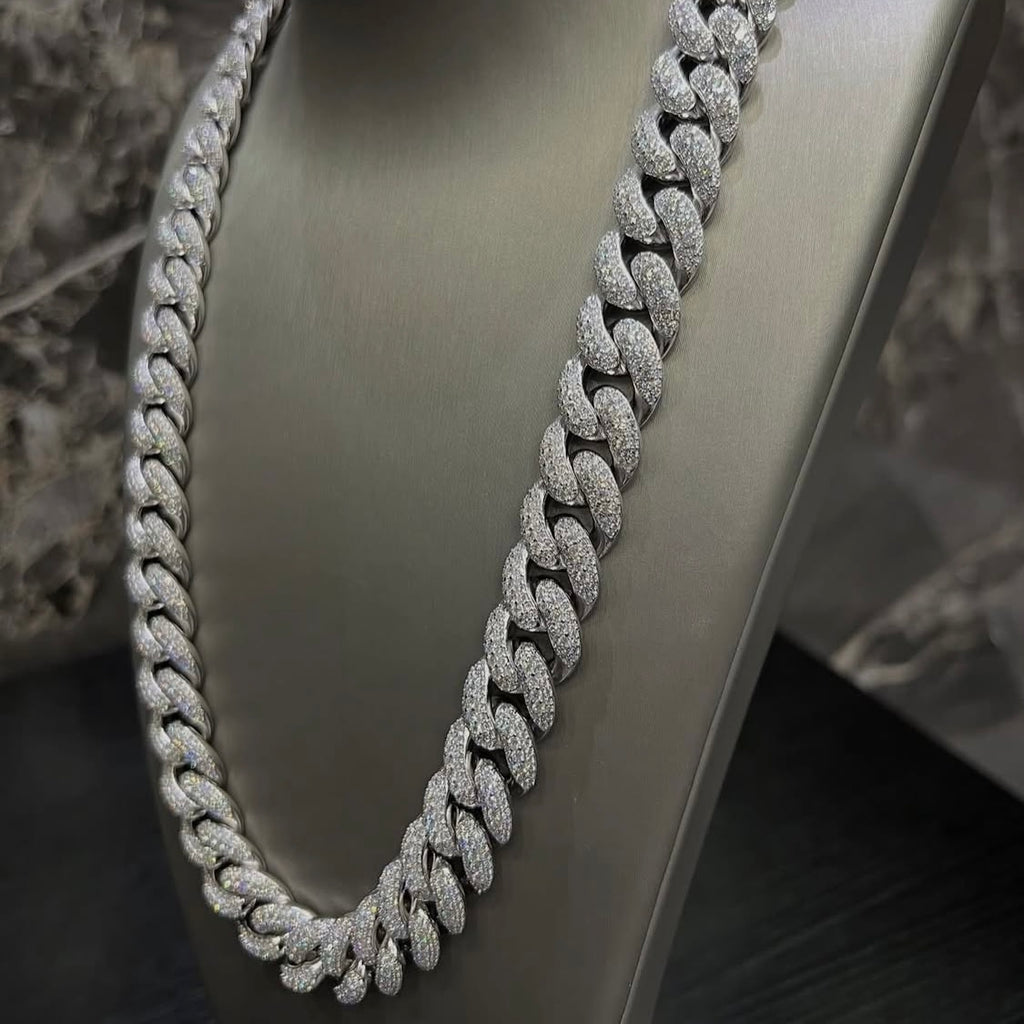 BUSSDOWN CUBAN LINK CHAIN