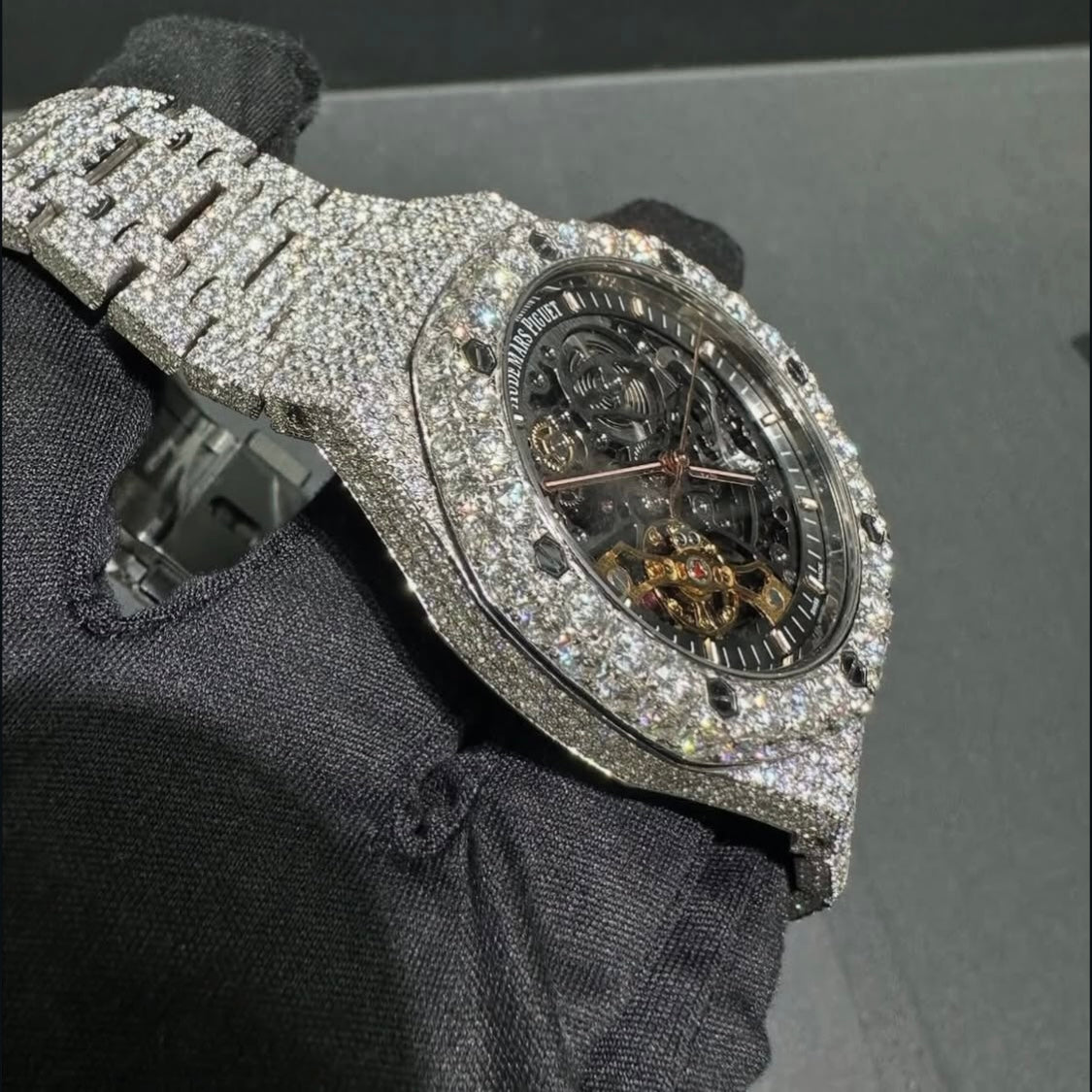 BUSSDOWN AP ROYAL OAK SKELETON